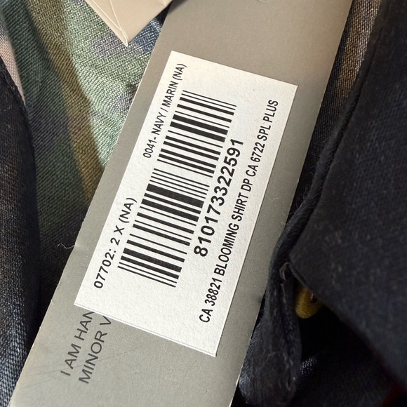 NWT Conditions Apply Floral Blouse 2X Navy Multicolor Button Front Viscose Plus - Picture 9 of 9